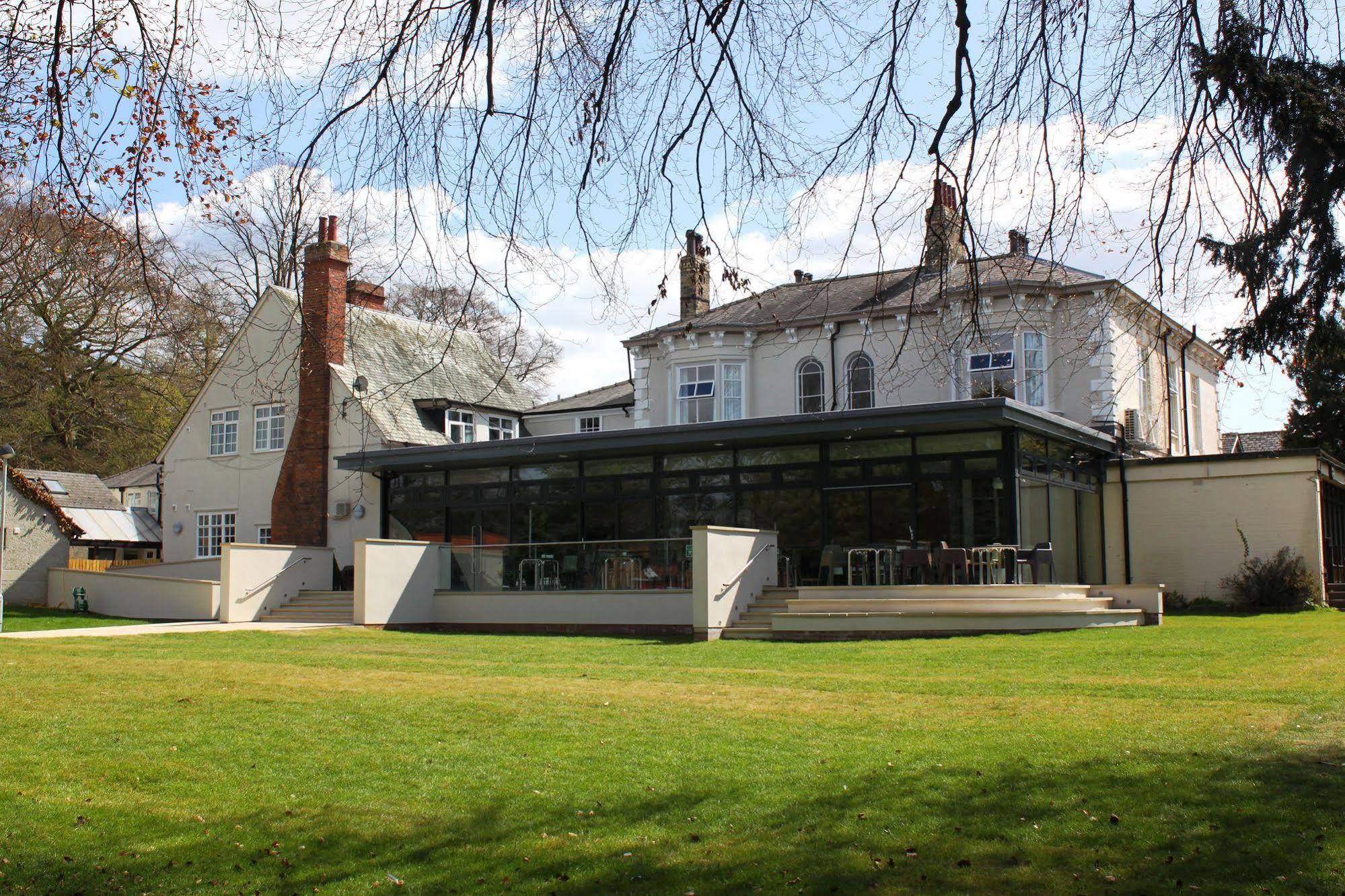 Yha York Hostel Екстериор снимка
